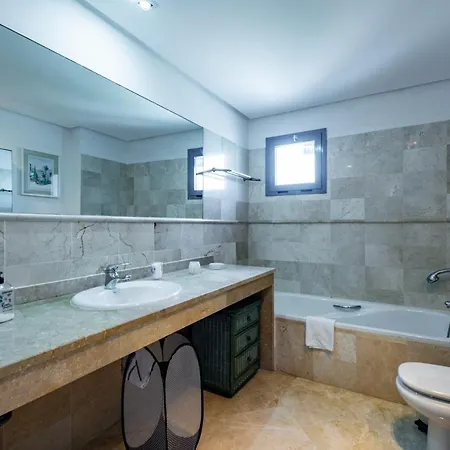 Vista Real 2397